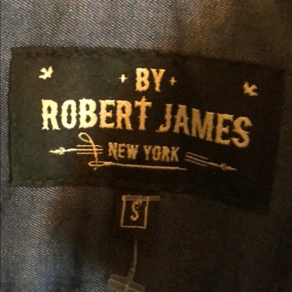 By Robert James Button Front Short Sleeves Shirt - Picture 3 of 6